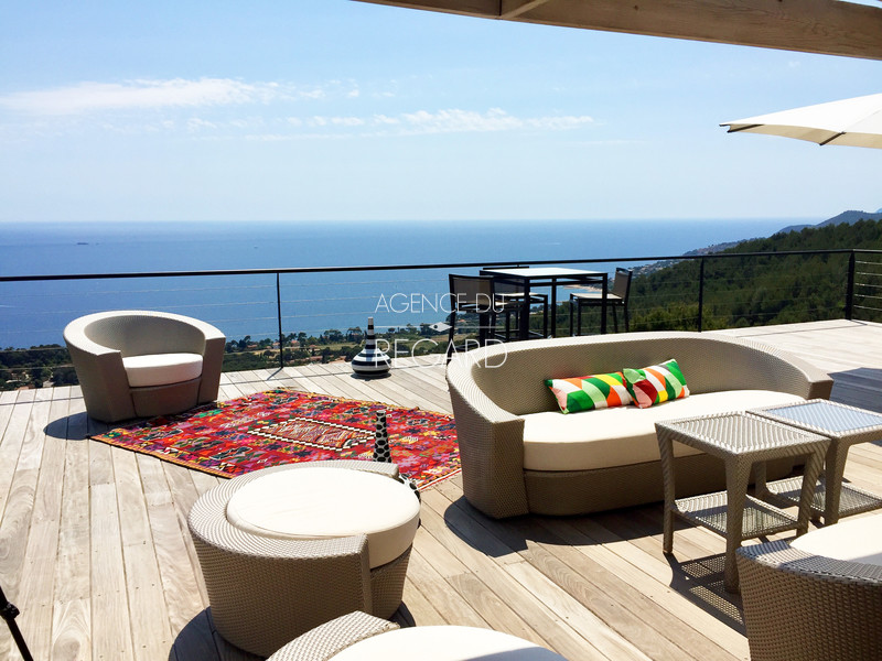 Contemporary villa with sea view in Carqueiranne - THIS VILLA HAS BEEN SOLD -