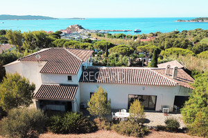 Villa with sea view in Giens