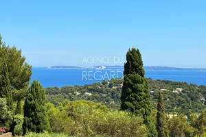 house with sea view in Gaou B�nat