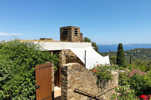 House with sea view in Gaou B�nat