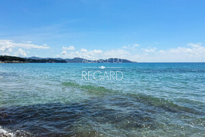 property with sea view in Ceyreste