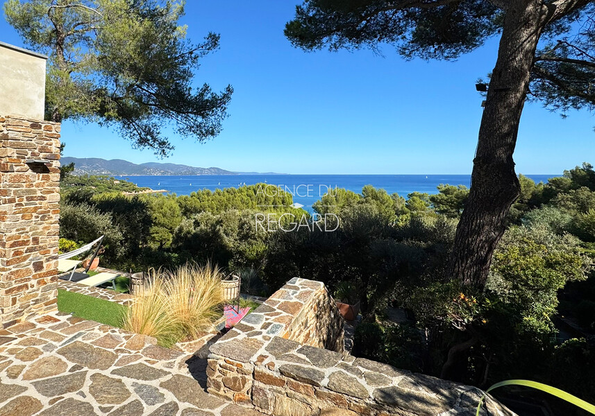 Property  with sea view in Gaou Bnat, beach 5 minutes walk away...