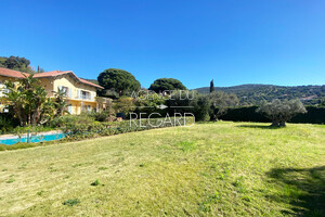 property with sea view in Rayol Canadel