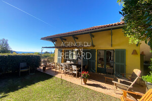 property with sea view in Rayol Canadel