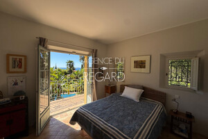 property with sea view in Rayol Canadel