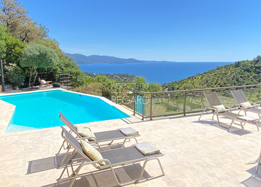 Gaou B�nat, with panoramic sea view... THIS PROPERTY HAS BEEN SOLD BY L'AGENCE DU REGARD