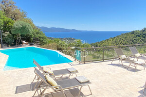 property with sea view in Gaou B�nat