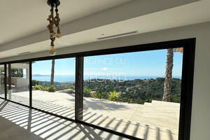 property with sea view in Cavalaire