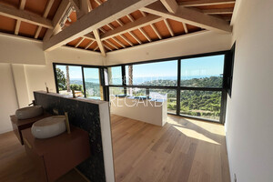 property with sea view in Cavalaire