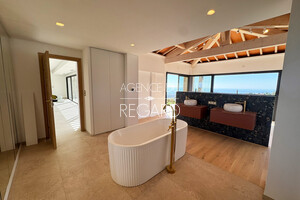 property with sea view in Cavalaire