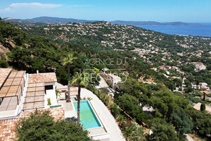 property with sea view in Cavalaire