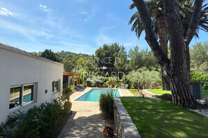 property with sea view in Giens