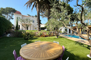 property with sea view in Giens