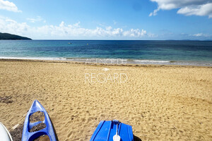 property with sea view in La-Croix-Valmer