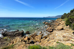 property with sea view in La-Croix-Valmer