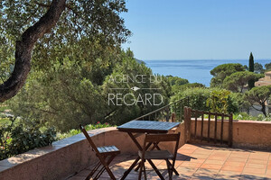 property with sea view in La Croix-Valmer