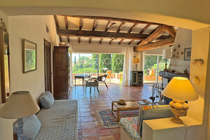 property with sea view in La-Croix-Valmer