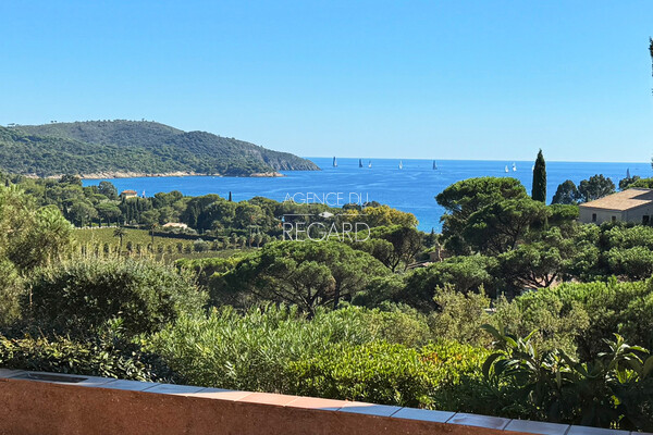 Property with sea view in La-Croix-Valmer