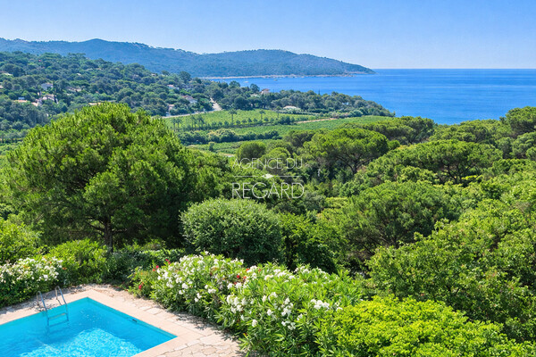 Property with sea view in La-Croix-Valmer