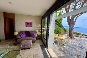 property with sea view in Gaou B�nat