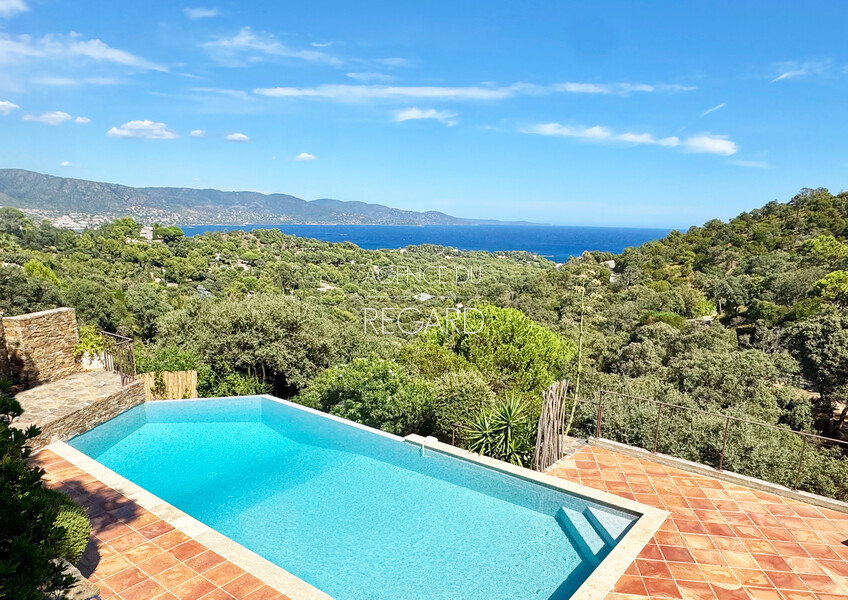 Gaou Bnat, with beautiful sea view... THIS PROPERTY HAS BEEN SOLD BY L'AGENCE DU REGARD