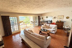 property in Cap B�nat