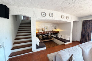 property in Cap B�nat