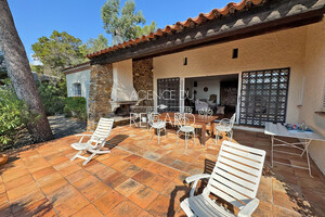 property in Cap B�nat