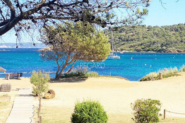 Property with sea view in Gaou B�nat