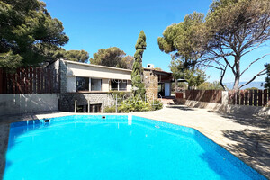 waterfront property in Cap B�nat