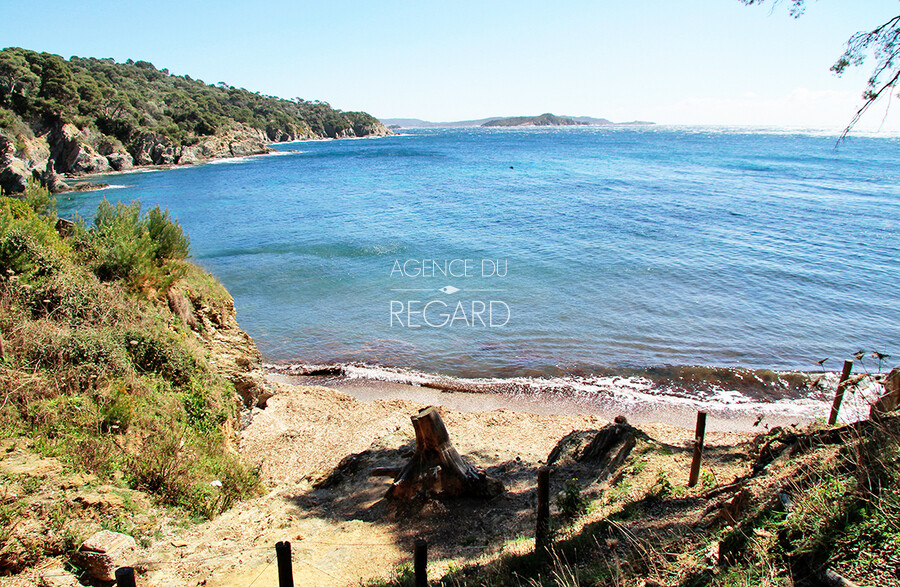 Giens, beach by walk and sea view...