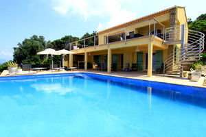 Villa with sea view in Levant island , Hyères islands