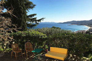 This villa with sea view in le Lavandou has been sold by agence du Regard